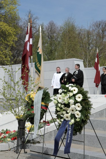 Nacisma sagrāves diena un Otrā pasaules kara upuru piemiņas diena
